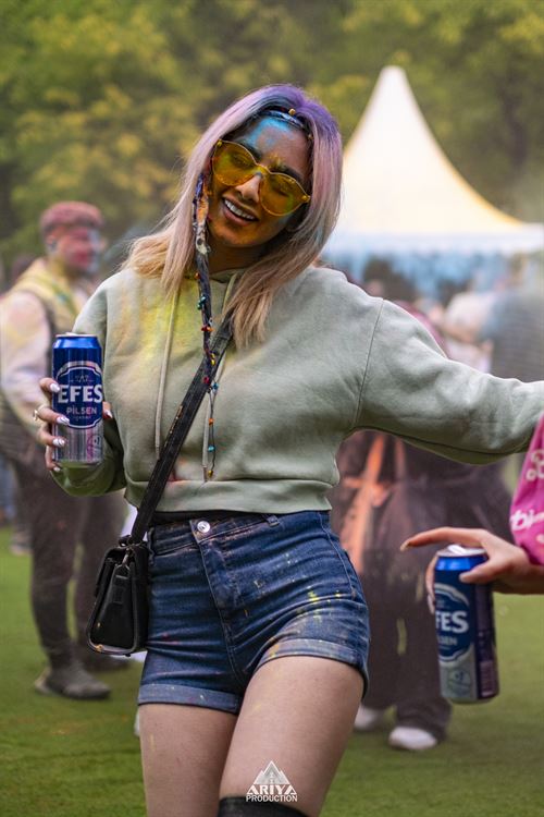 LIOVE THE MOMENT FESTIVAL
