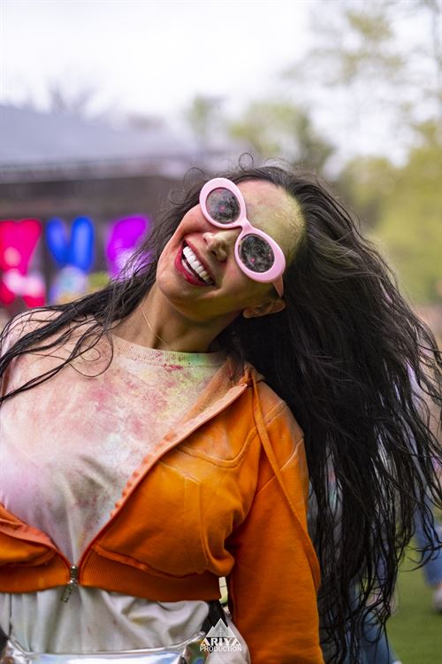 LIOVE THE MOMENT FESTIVAL