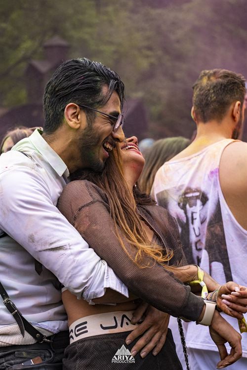 LIOVE THE MOMENT FESTIVAL