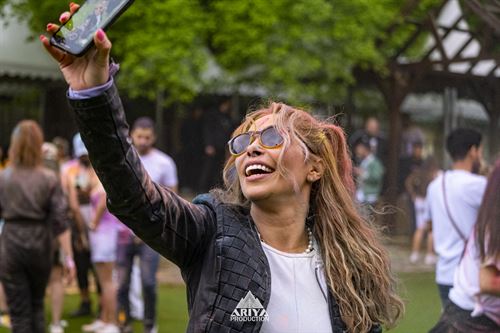 LIOVE THE MOMENT FESTIVAL